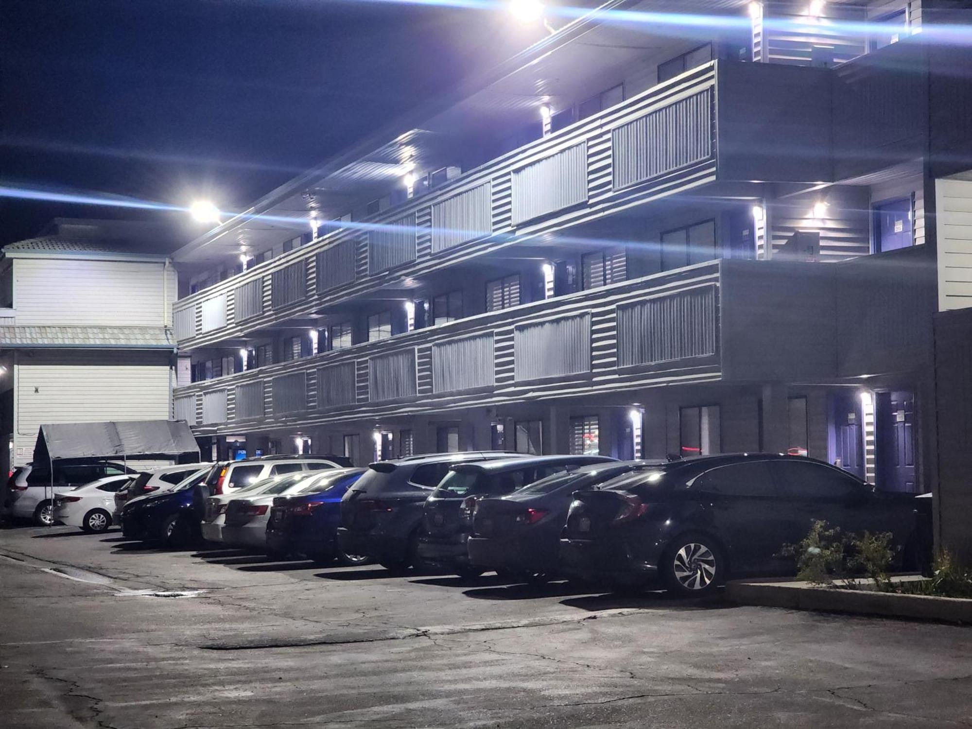 バジェット イン モーテル コーコラン Corcoran エクステリア 写真